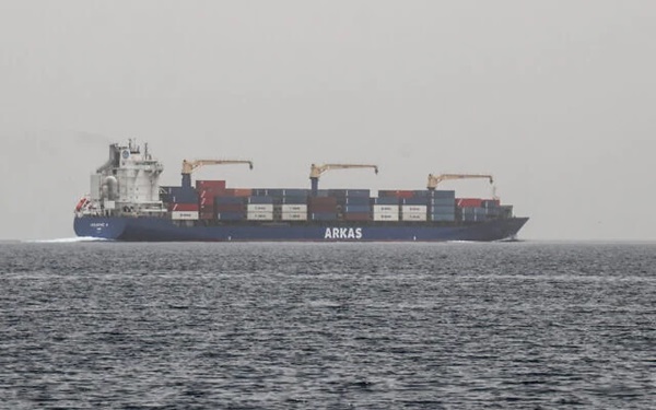 A commercial vessel passes through an international shipping lane off Yemen’s Hanish Island in the Red Sea on July 27, 2026. (Khaled ZIAD/AFP)