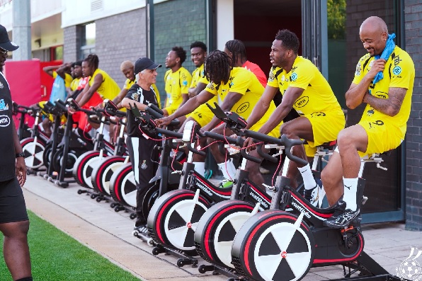 Coach Carlos Queiroz and the players during one of their drilling  sessions