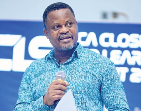 Raphael Godlove Ahenu, Chief Executive Officer of GloMeF, addressing the participants