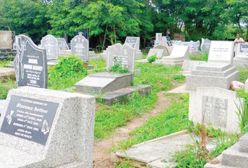 Residents say the Asokyeano Cemetery has run out of space