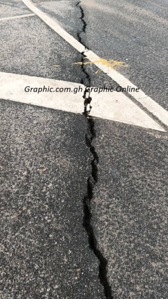VIDEO: Cracks appear on asphalt surface on Tema Motorway Interchange