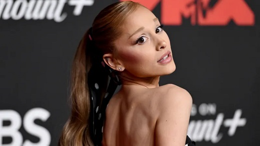 Do not use my music, Ariana Grande tells White House