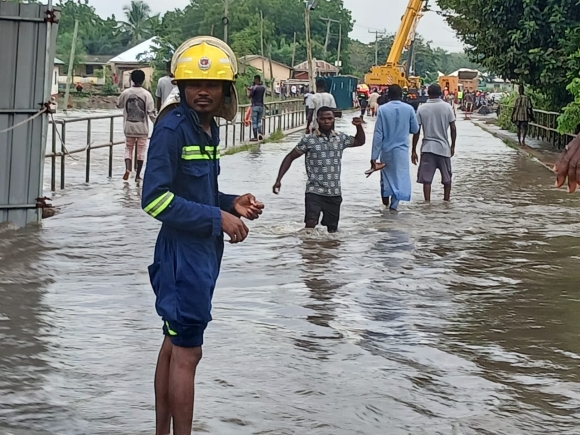 Volta Region: Kpetoe bridge submerged