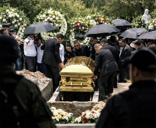 Mexican drug lord 'El Mencho' buried in golden coffin