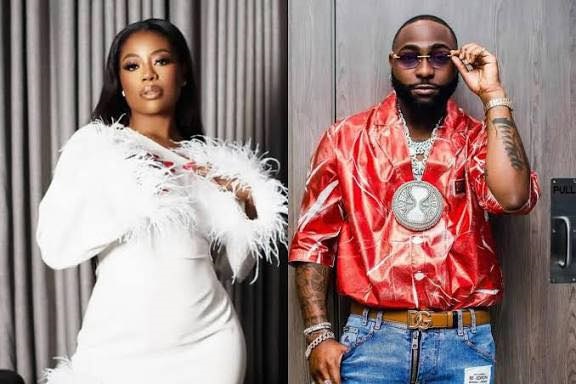 Davido’s baby mama demands N1bn ( GHS 7,833,741.10) damages from him over alleged defamation