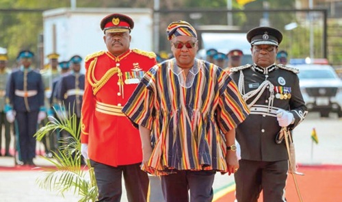 President John Mahama (middle) with Christian Tetteh Yohuno (right), Inspector General of Police, and Lieutenant General William Agyapong, Chief of Defence Staff