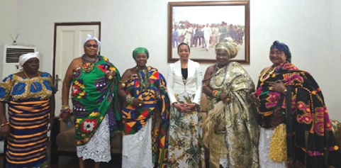 Dr Zanetor Agyeman-Rawlings (3rd from right), Chief Patron for Gathering of the Royals, with some queenmothers