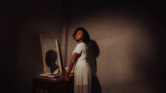 10 ways good women accidentally push love away