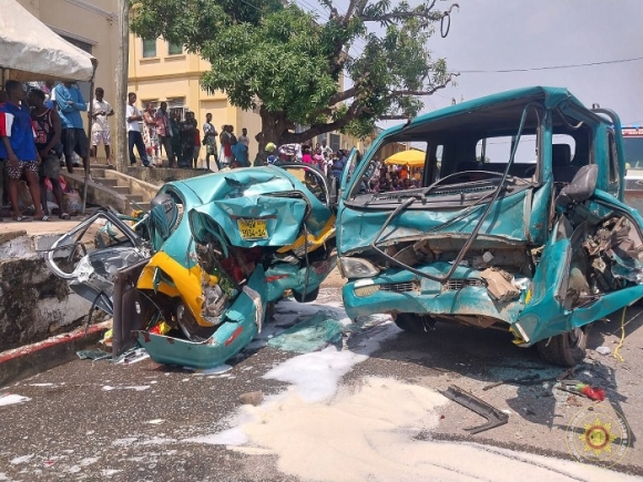 Four injured in taxi–truck collision at Kotokuraba in Cape Coast