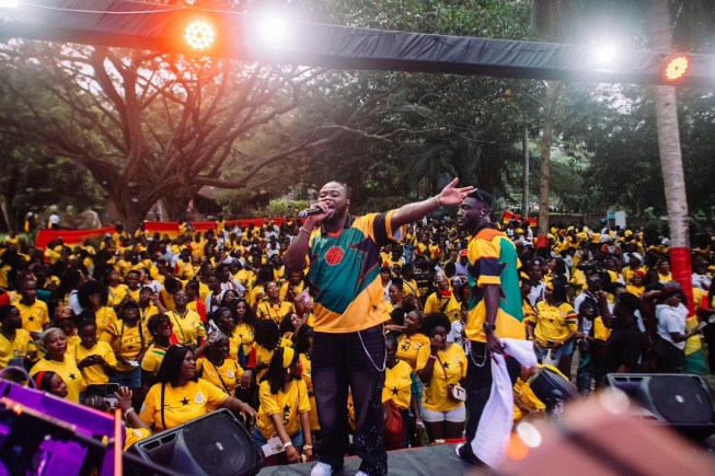 HiWave Band’s Jersey Party draws 2,000 fans to Akosombo Independence Bash