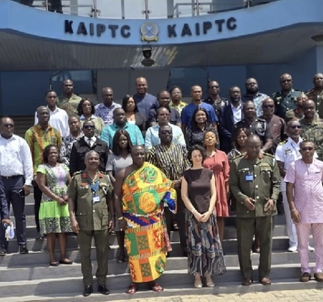 Dignitaries and participants after the official opening session