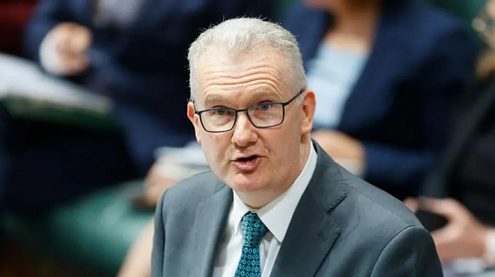 Home Affairs Minister Tony Burke introduced the measure the same day he granted humanitarian visas to Iranian footballers.
