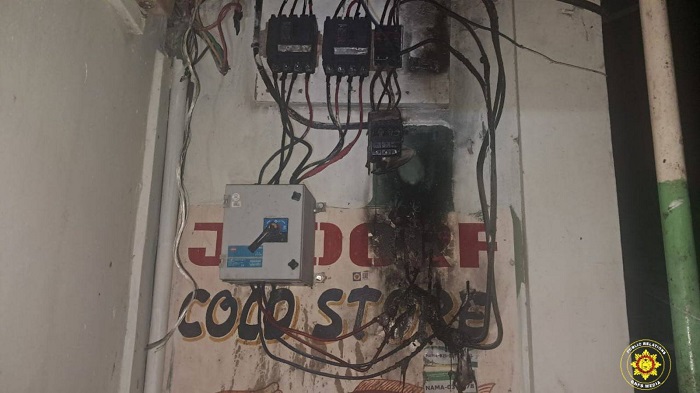 Disaster averted: Residents douse Nsawam cold store fire before firefighters arrive