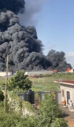 Prampram: Firefighters battle industrial fire