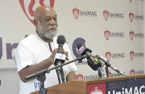 Prof. Kwame Karikari, former Executive Director of the Media Foundation for West Africa, delivering the public lecture