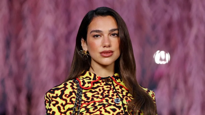 Dua Lipa has filed a complaint against Samsung for allegedly using her image on its TV boxes without consent