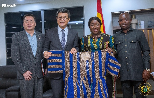 UK, Chinese envoys call on Trade Minister to strengthen economic ties