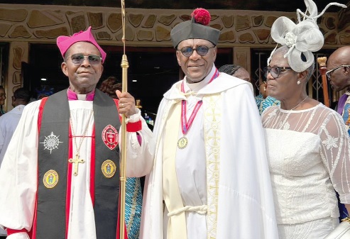 Venerable Anthony Morkehchie Eiwuley (middle) with his wife and Rt Rev. George Kotei Neequaye (left), Anglican Bishop of Tema, after the service