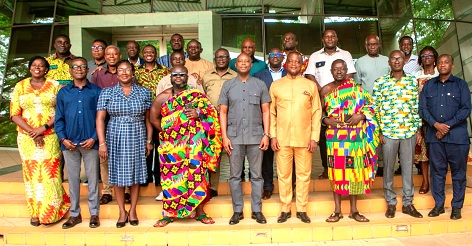 Members of the Forest Protection Strategy Committee with top management of the Forestry Commission
