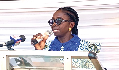 Netta Forson Ackon, National President of the Ghana Registered Midwives Association, speaking at the event