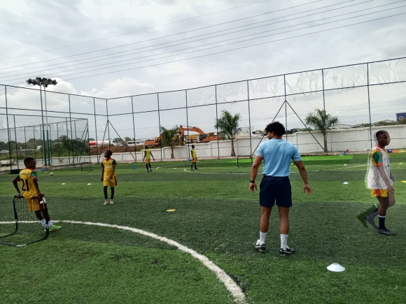Manchester City coaches train young Ghanaian talents in special Accra football clinic