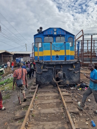 Tema-Accra bound train derails after collision with stray cattle at Avenor