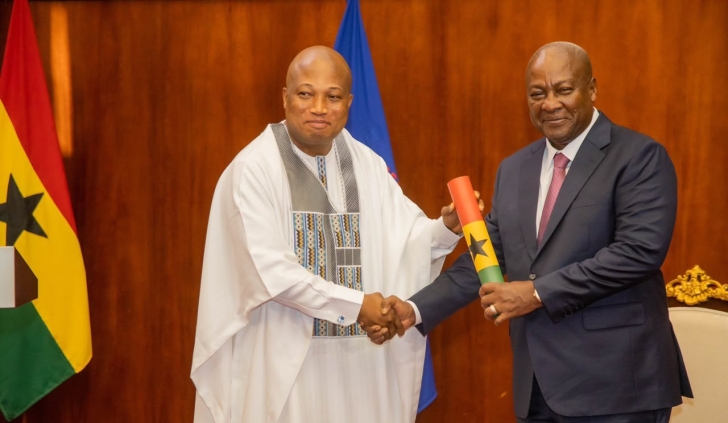 President John Dramani (right) and Samuel Okudzeto Ablakwa (left), Minister of Foreign Affairs.