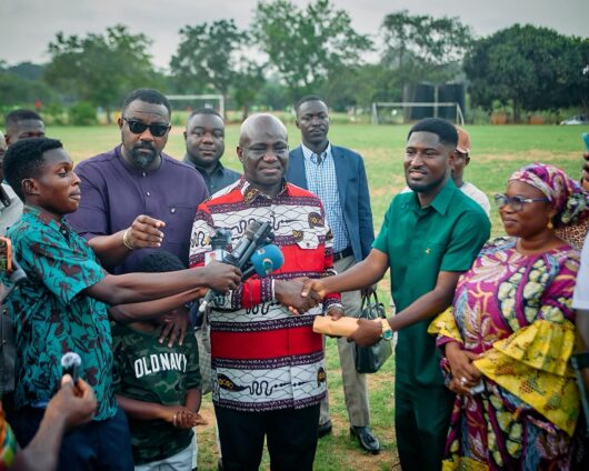 Agric Minister donates GH¢50,000 to national amputee team and pledges to offer ‘Nkoko Nketenkete’ business opportunity to team