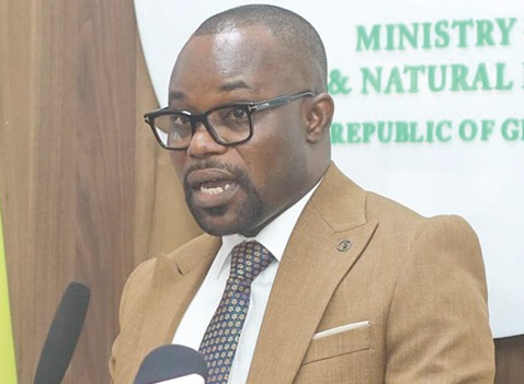 Prof. Anthony Owusu-Ansah, Executive Secretary, Lands Commission, speaking at the event