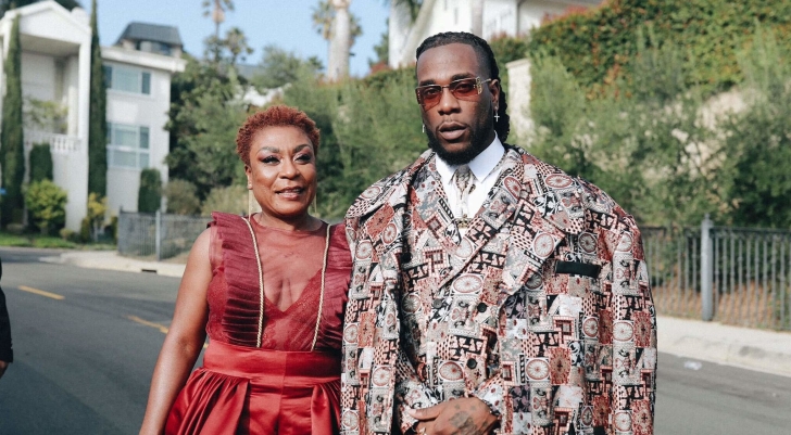 I grab Burna Boy’s phone when he goes wild on Instagram Live – Mother.