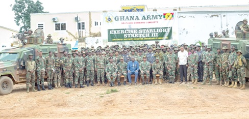 The troops and service commanders after the exercise