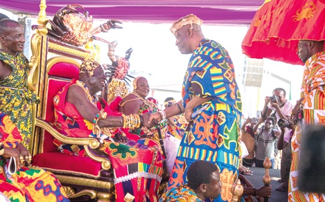 Osabarimba Kwesi Atta II (seated left), Omanhen of the Oguaa Traditional Area, welcoming King Tackie Teiko Tsuru II, Ga Mantse. Pictures: DOUGLAS ANANE-FRIMPONG 