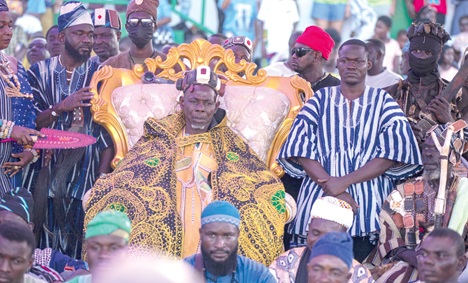 Yagbongwura, Bikunuto Jewu Soale I, Overlord of Gonja, at the festival grounds Yagbongwura, Bikunuto Jewu Soale I, Overlord of Gonja, at the festival grounds