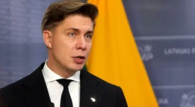 Lithuania ready to 'fight back' but has evacuation plans in face of Russia threats, PM tells BBC