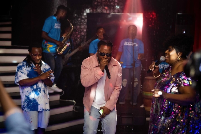 Rhythms on da Runway Aqua edition