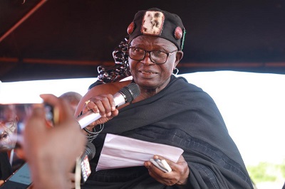 Nana Akyin VIII speaking at the funeral Nana Akyin VIII speaking at the funeral