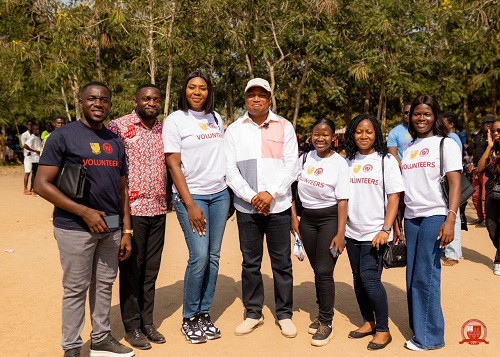 Gertrude Emefa Donkor(third from left) President of the Ghana School of law SRC, in a group photograph with Samuel Okudzeto Ablakwa(fourth from right) MP for North Tongu after the donation exercise