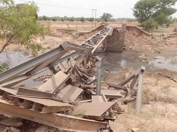 The collapsed Gugura steel bridge