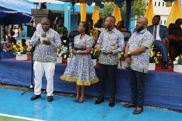 The 1999-year group making their presentation