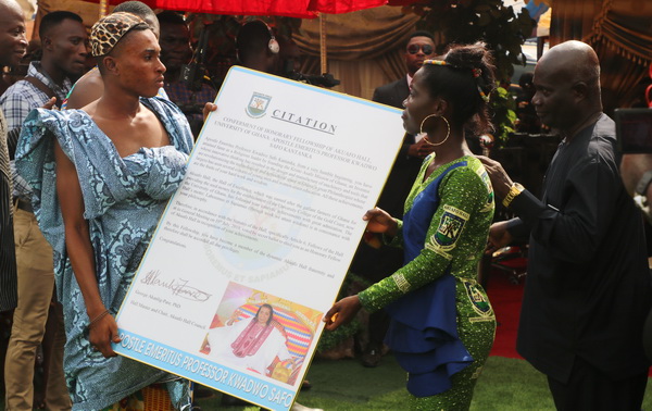 Professor Agyekum leads Akuafo Hall to present a citation to Apostle Safo
