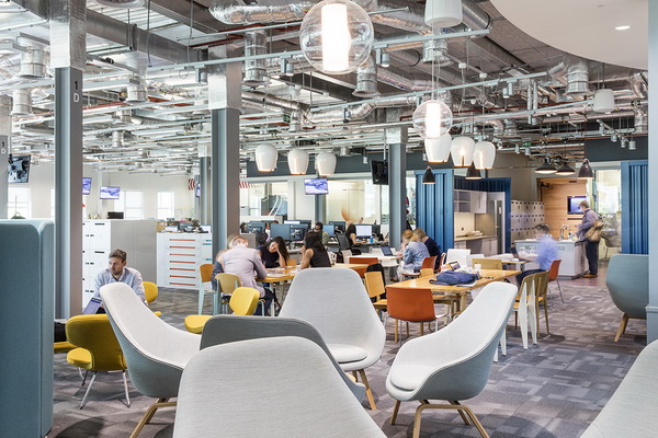 The work environment of a smart building. Photos courtesy DAAD 