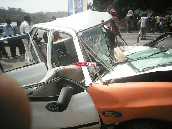 4 escape unhurt from accident in Kumasi  1 