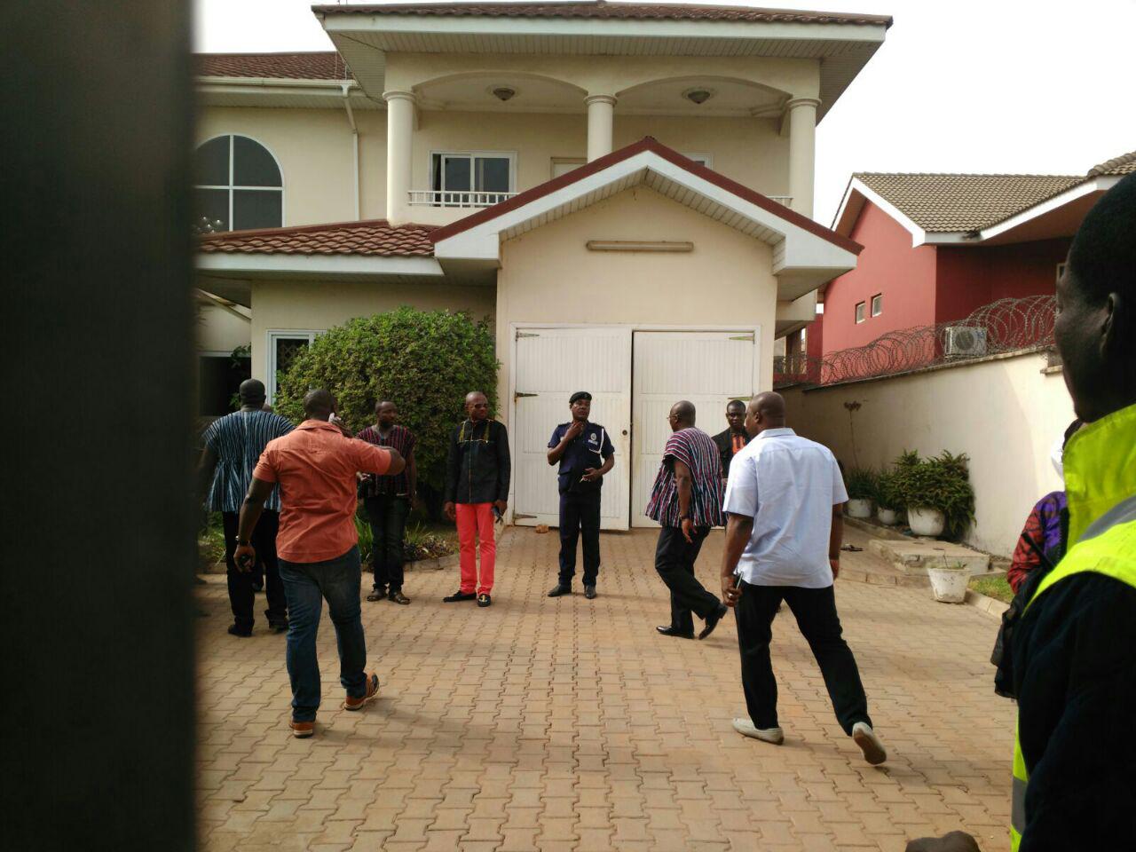 Bawumia arriving at the scene