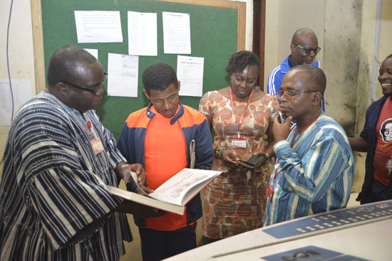 Gebreselasie pays working visit to Graphic Communications Group  1 