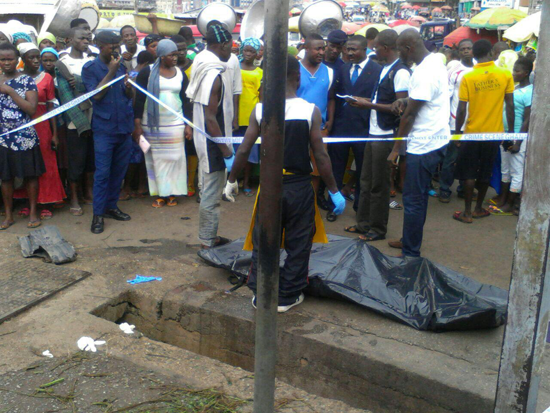 The body of a man believed to be in his 50s  was found around Dr Mensah close to Kejetia after the waters had receded 