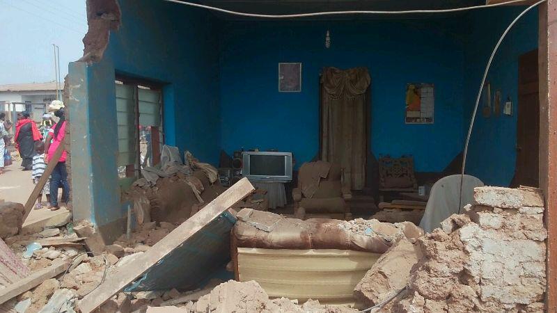 pictures of the scene of an accident at Berekum   2 