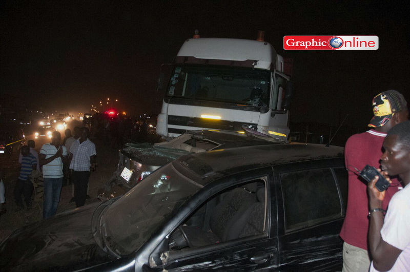 trailer rams cars  10 