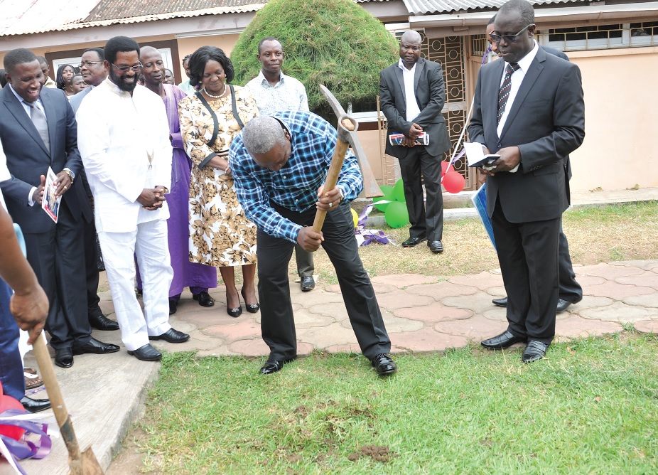 President Mahama cutting the sod for work to begin at the the Assemblies of God Church, Ring Way Centre, Osu. With him are Rev. Dr Paul Frimpong Manso, Mrs Theodora Wood and Mr Alfred Vanderpuje, Mayor of Accra