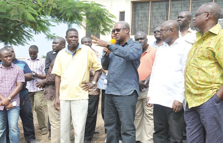 President Mahama inspecting the pump station at Dawenya