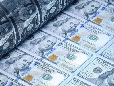 US loses last perfect credit rating amid rising debt